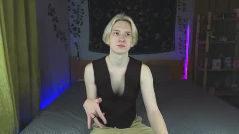 Snapshot of ron_vilsx chatting on 10/30/25, 10:38 ron vilsx online show from 10/30/25, 10:38