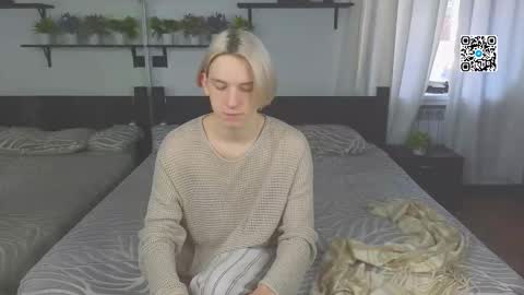 Snapshot of ron_vilsx chatting on 11/17/25, 08:20 ron vilsx online show from 11/17/25, 08:20