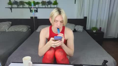 Snapshot of ron_vilsx chatting on 11/27/25, 05:42 ron vilsx online show from 11/27/25, 05:42