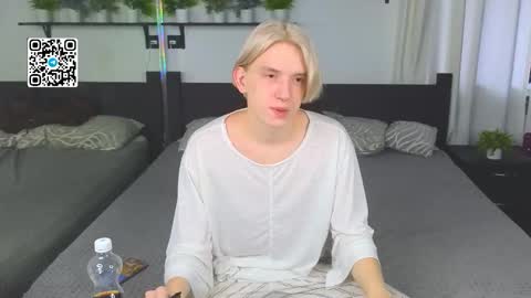 Snapshot of ron_vilsx chatting on 11/28/25, 06:27 ron vilsx online show from 11/28/25, 06:27