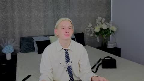 Snapshot of ron_vilsx chatting on 12/03/25, 07:49 ron vilsx online show from 12/03/25, 07:49