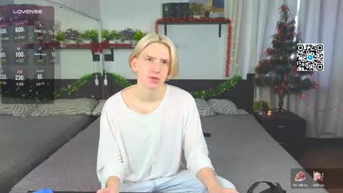 Snapshot of ron_vilsx chatting on 12/14/25, 05:57 ron vilsx online show from 12/14/25, 05:57