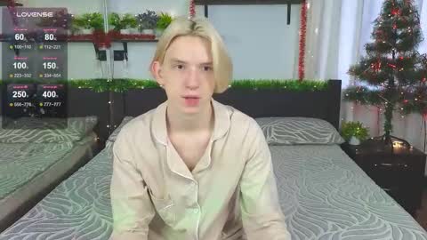 Snapshot of ron_vilsx chatting on 12/19/25, 07:37 ron vilsx online show from 12/19/25, 07:37