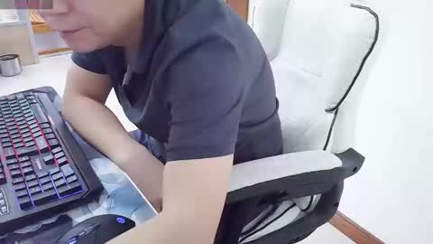 rongtian online show from 12/02/25, 02:06