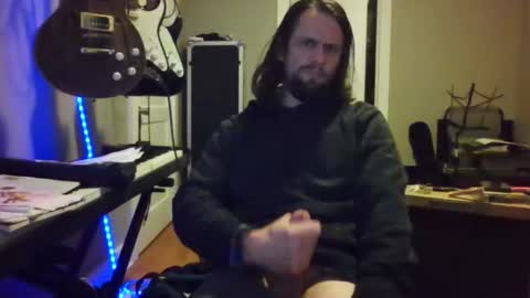 Snapshot of ronniejohnston13 chatting on 12/18/25, 05:02 ronniejohnston13 online show from 12/18/25, 05:02