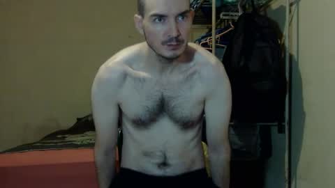 Snapshot of ronniemaster chatting on 09/27/25, 10:42 ronniemaster online show from 09/27/25, 10:42