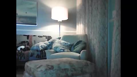 ronvlv online show from 10/05/25, 01:59