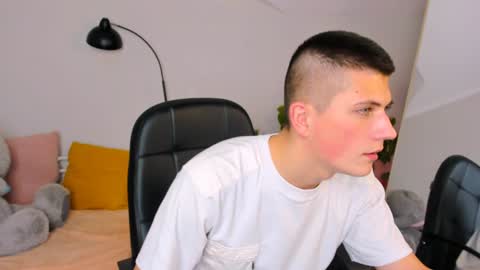 Snapshot of rony_winston chatting on 12/08/24, 08:04 Rony online show from 12/08/24, 08:04