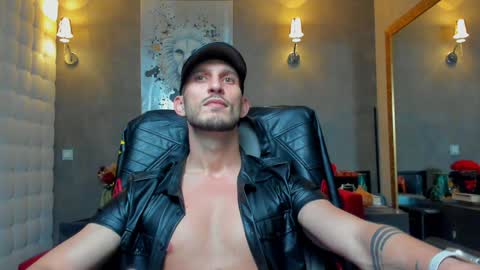onlyfans-   online show from 12/10/24, 08:27