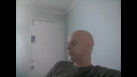 Snapshot of rooboy55 chatting on 03/28/26, 03:17 rooboy55 online show from 03/28/26, 03:17