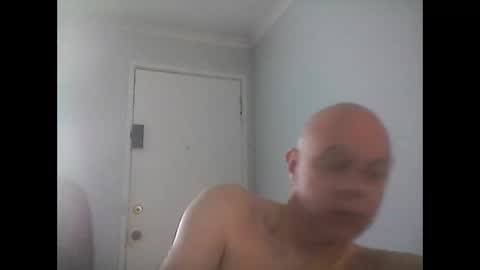 Snapshot of rooboy55 chatting on 04/06/26, 04:46 rooboy55 online show from 04/06/26, 04:46