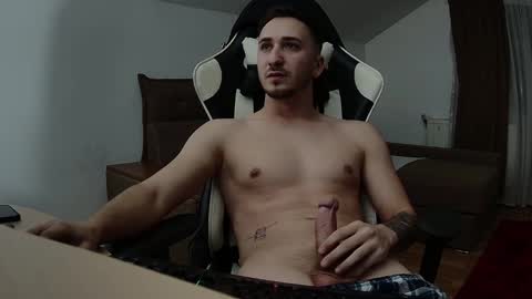 Snapshot of room4all chatting on 12/23/24, 10:23 ionut online show from 12/23/24, 10:23