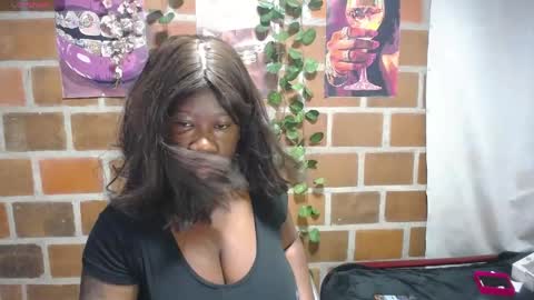 Snapshot of roos_veyker chatting on 05/28/26, 12:02 roos_veyker online show from 05/28/26, 12:02