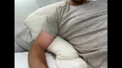 Snapshot of roromain1919 chatting on 09/12/25, 10:04 roromain1919 online show from 09/12/25, 10:04