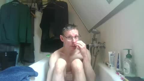 rororober online show from 02/17/26, 10:23