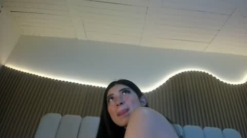 Snapshot of rosa_aura chatting on 06/23/26, 02:31 rosa_aura online show from 06/23/26, 02:31