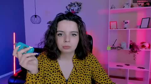 rosa_melt online show from 05/06/26, 08:52