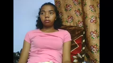 Snapshot of rosah225127 chatting on 04/20/26, 06:38 rosah225127 online show from 04/20/26, 06:38