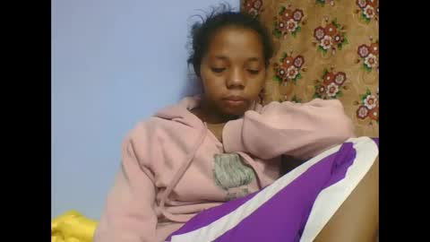Snapshot of rosah225127 chatting on 05/04/26, 06:04 rosah225127 online show from 05/04/26, 06:04