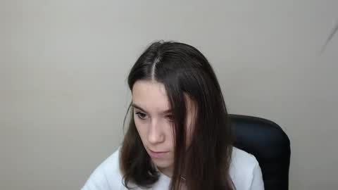 Rose online show from 09/20/25, 06:14