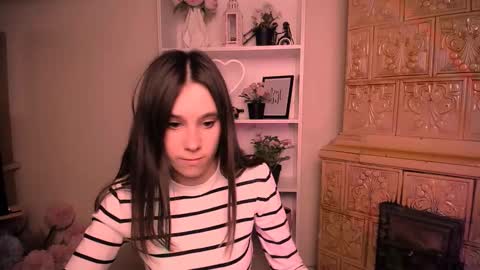 Rose online show from 03/27/26, 08:48