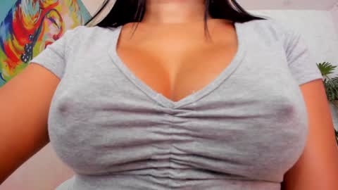 ROSALIA insta rosalia 10hoot online show from 01/13/25, 10:45