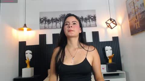 R O S A L I A online show from 04/28/26, 08:58