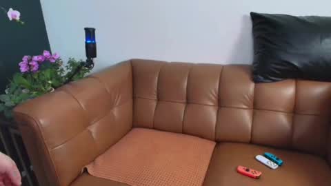 Rosalie Caine online show from 02/25/26, 11:47