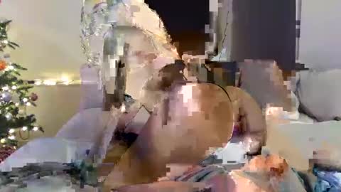 Snapshot of rosalinatoosexy chatting on 12/19/24, 05:40 Rosalina online show from 12/19/24, 05:40