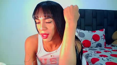 Rosalinda online show from 06/08/26, 06:14