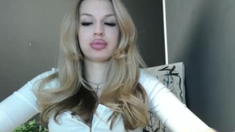 Rosalina online show from 05/28/26, 04:26