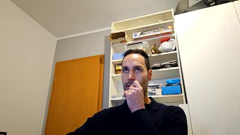 Snapshot of rosario30m chatting on 12/15/25, 04:22 rosario30m online show from 12/15/25, 04:22