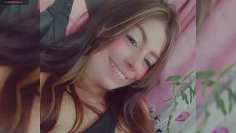 rosario_1996 online show from 04/19/26, 10:23