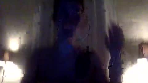 Snapshot of rose202555555 chatting on 09/22/25, 10:17 Rose online show from 09/22/25, 10:17