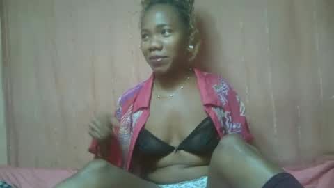 Snapshot of rose9794 chatting on 06/22/26, 02:03 Rose9794 online show from 06/22/26, 02:03