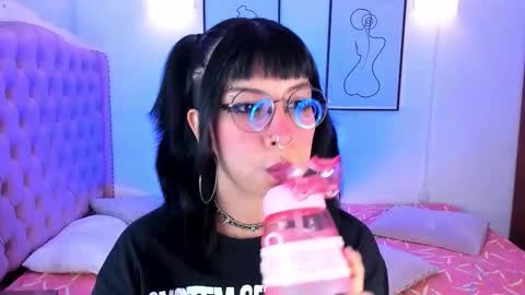 Snapshot of rose_72 chatting on 09/23/25, 07:06 Ally online show from 09/23/25, 07:06