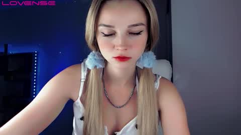 rose__luck online show from 09/10/25, 05:35