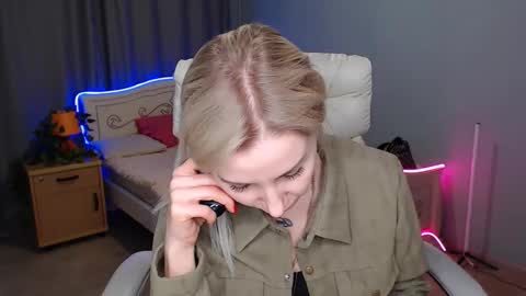 Snapshot of rose__shine chatting on 01/15/25, 07:23 rose  shine online show from 01/15/25, 07:23
