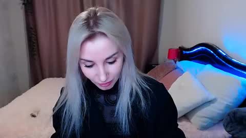 Snapshot of rose__shine chatting on 01/16/25, 05:44 rose  shine online show from 01/16/25, 05:44