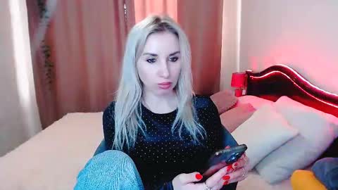 Snapshot of rose__shine chatting on 01/28/25, 10:34 rose  shine online show from 01/28/25, 10:34