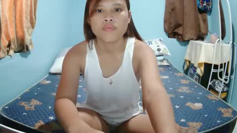 Snapshot of rose_angels chatting on 12/10/24, 06:11 Rose Angels online show from 12/10/24, 06:11