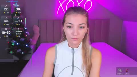 Snapshot of rose_dixon chatting on 12/16/25, 12:04 Kimberlly online show from 12/16/25, 12:04