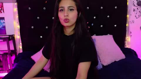 Rose online show from 11/28/25, 04:37