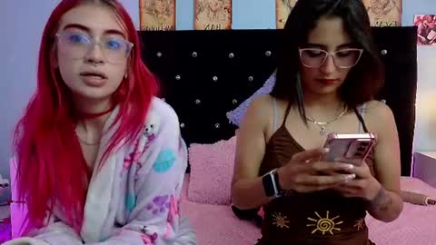 Snapshot of rose_smiley1 chatting on 07/19/26, 02:59 Rose online show from 07/19/26, 02:59