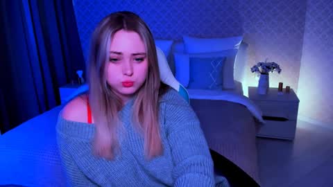 Snapshot of rose_sweetiee chatting on 12/03/24, 10:39 Rose online show from 12/03/24, 10:39