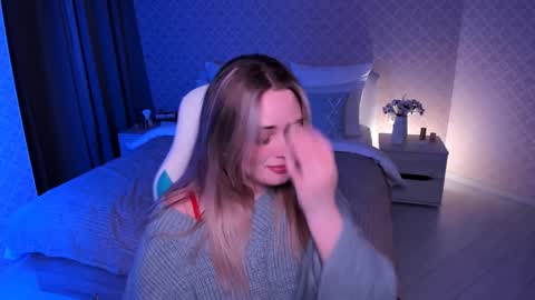 Snapshot of rose_sweetiee chatting on 12/03/24, 01:43 Rose online show from 12/03/24, 01:43