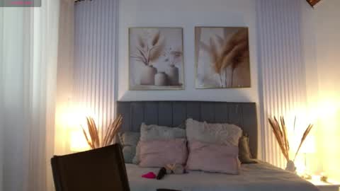 Rose  online show from 05/19/26, 01:50