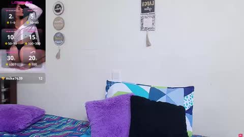 rose_towers4 online show from 11/20/25, 09:14