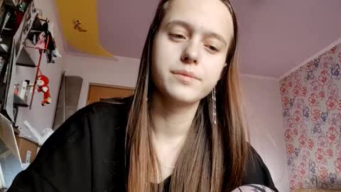 Sophie online show from 12/03/25, 01:13