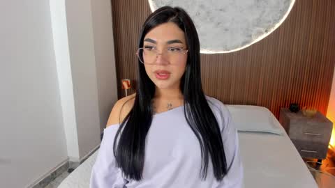 Rose online show from 03/31/26, 01:22